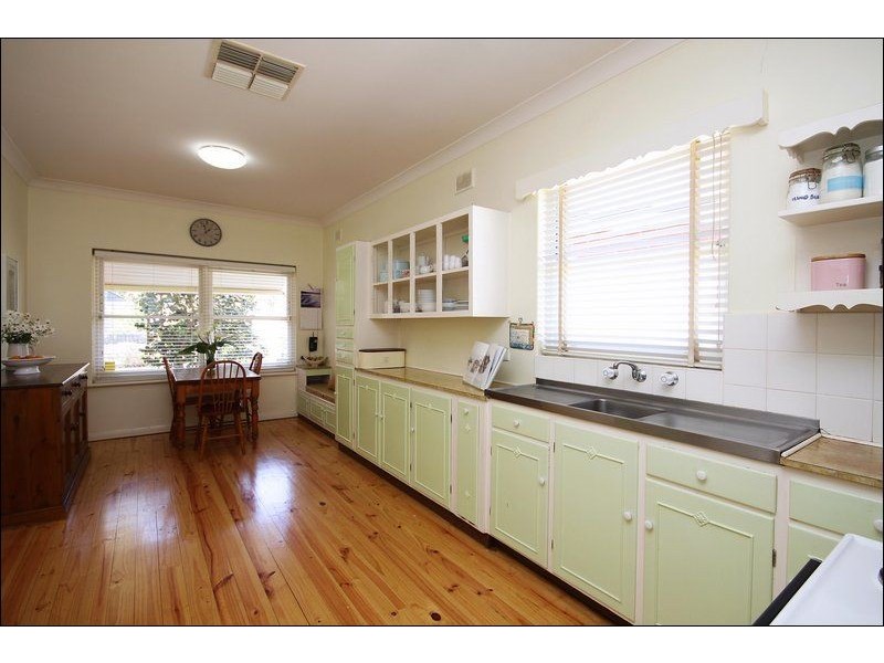 13 Anderson Street, Fulham Gardens SA 5024