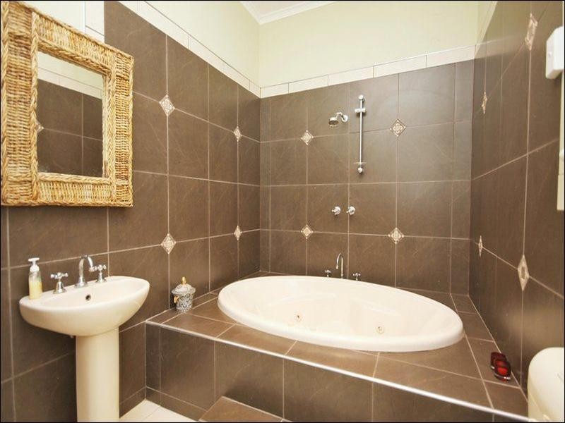 220 Sir Donald Bradman Drive, Cowandilla SA 5033