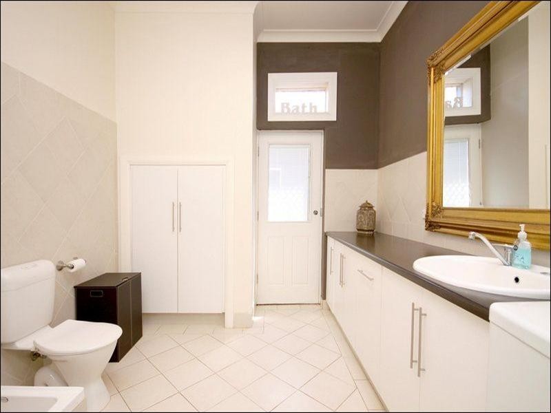 220 Sir Donald Bradman Drive, Cowandilla SA 5033