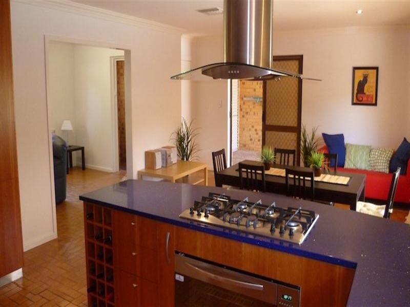 8 HMAS Australia Road, Henley Beach South SA 5022