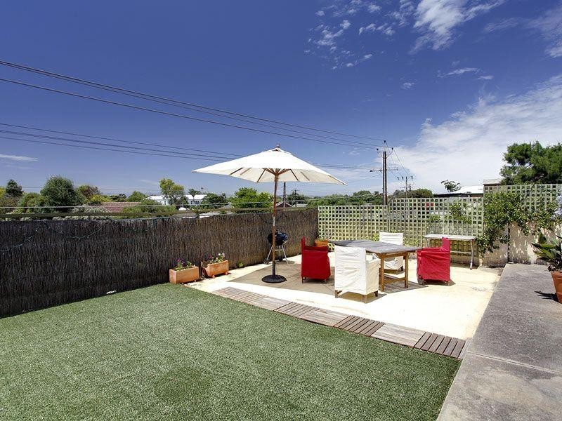 5/156 Seaview Road, Henley Beach South SA 5022