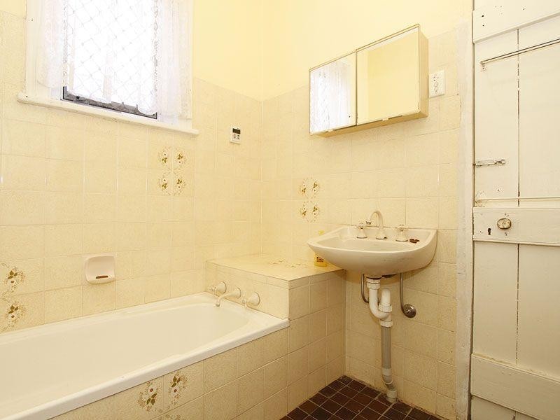 17 Hayward Avenue, Torrensville SA 5031