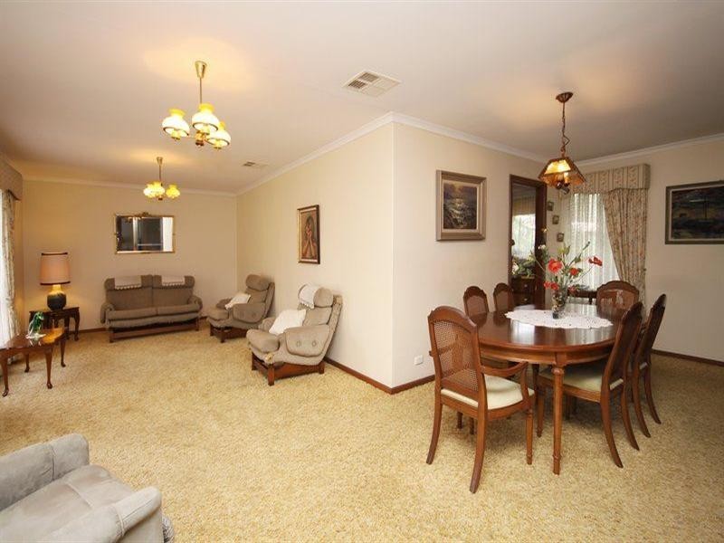 28 Cambridge Avenue, West Beach SA 5024