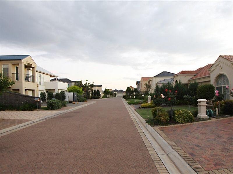 8 Annes Court, West Beach SA 5024