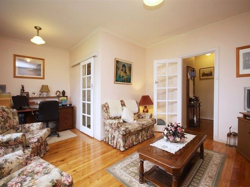 13 Fawnbrake Crescent, West Beach SA 5024