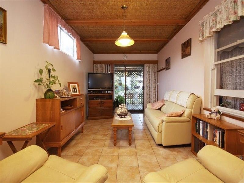 13 Fawnbrake Crescent, West Beach SA 5024