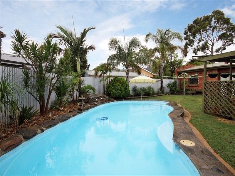 13 Fawnbrake Crescent, West Beach SA 5024