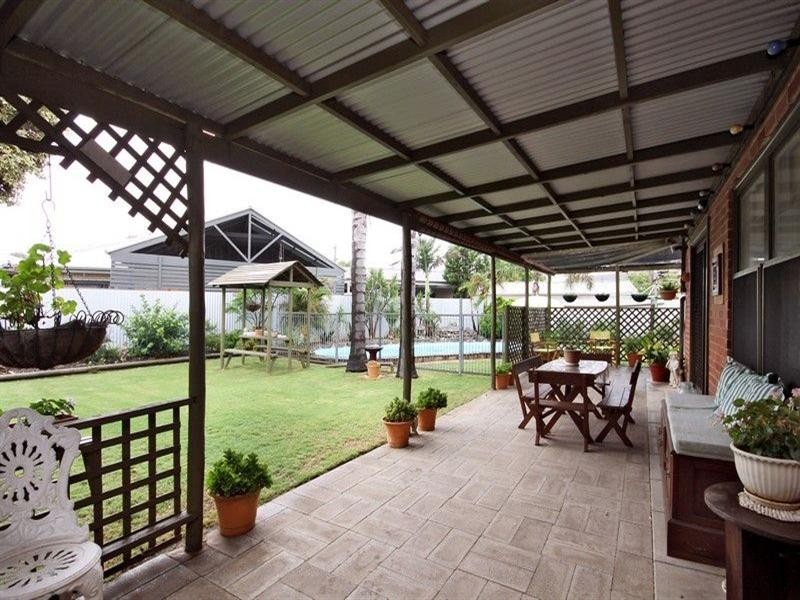 13 Fawnbrake Crescent, West Beach SA 5024