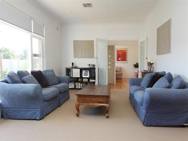 17 Shirley Crescent, West Beach SA 5024