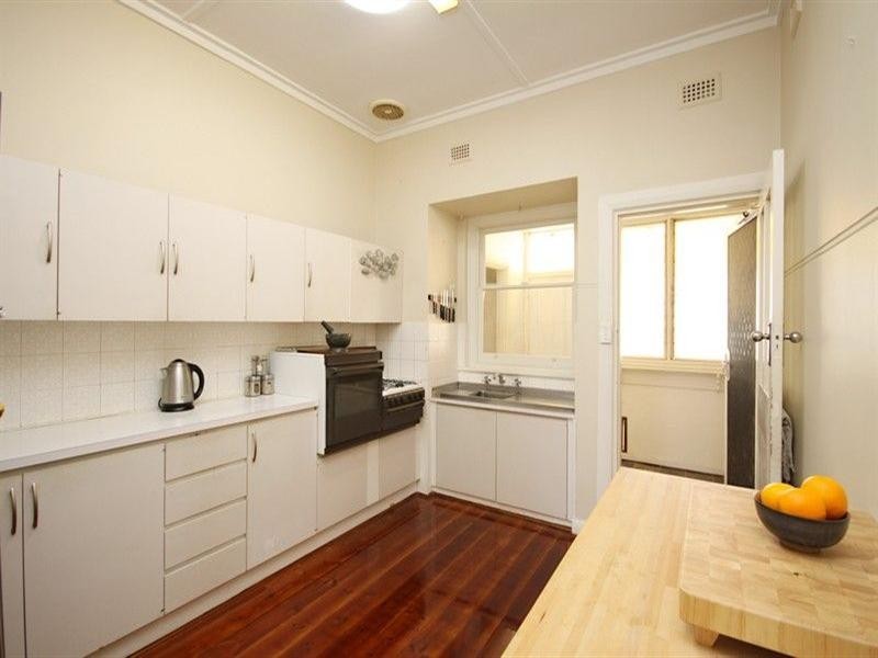 15 Fairweather Avenue, Woodville South SA 5011