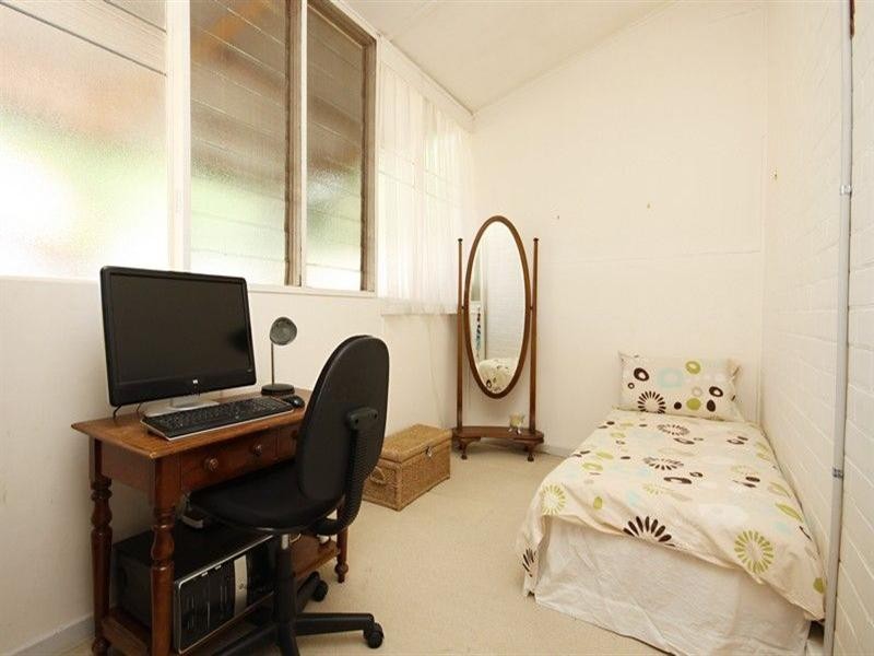 15 Fairweather Avenue, Woodville South SA 5011