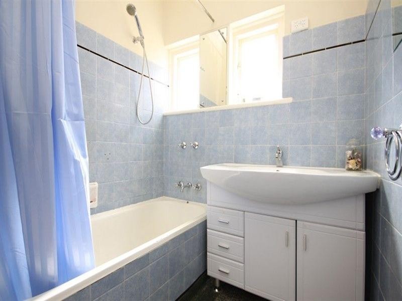 15 Fairweather Avenue, Woodville South SA 5011