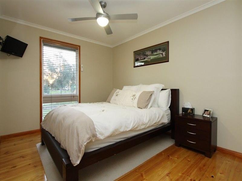 18 McLean Court, Novar Gardens SA 5040