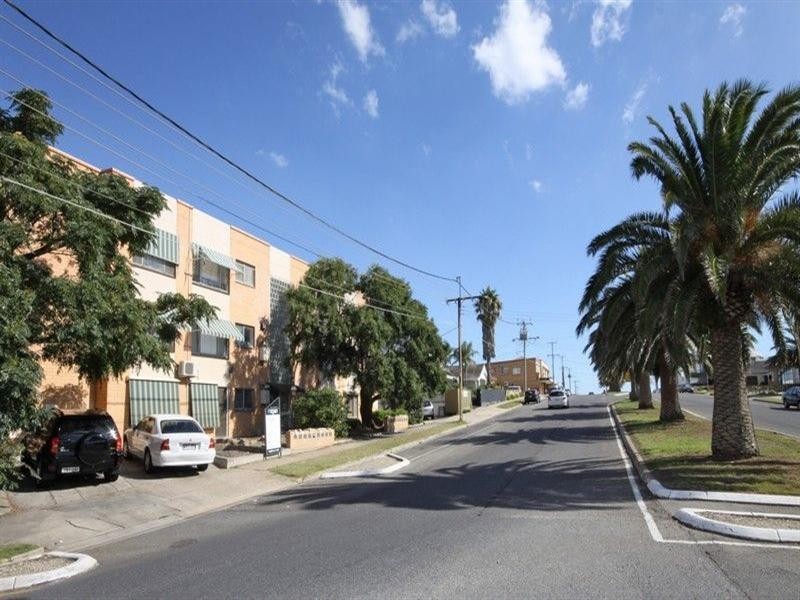 13/23 Military Road, West Beach SA 5024