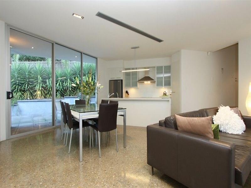 11 Mawson Close, Tennyson SA 5022