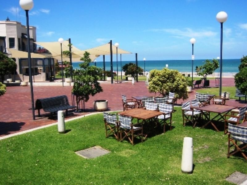 7 Eltham Court, Fulham SA 5024