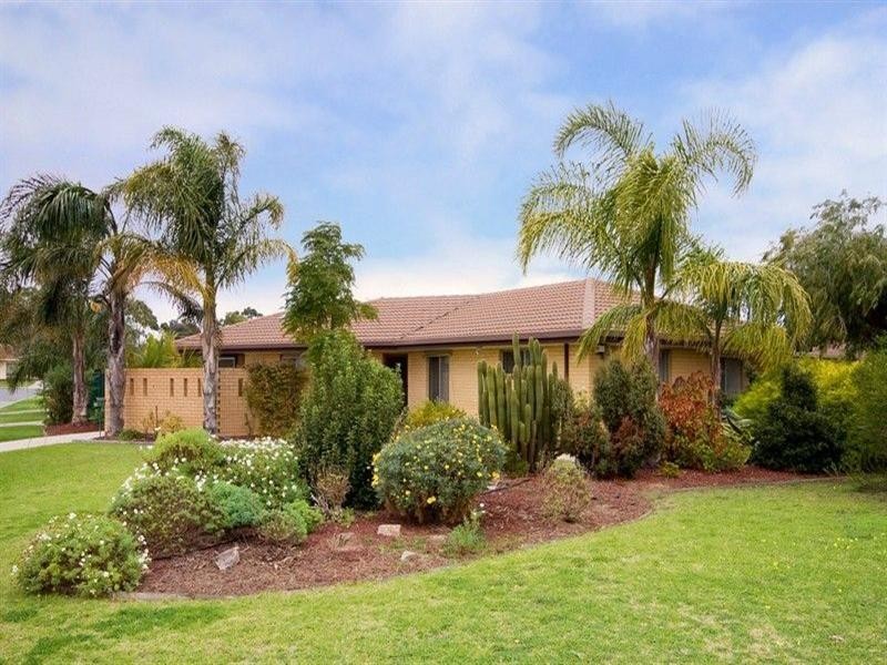 2 Lambros Avenue, Seaton SA 5023