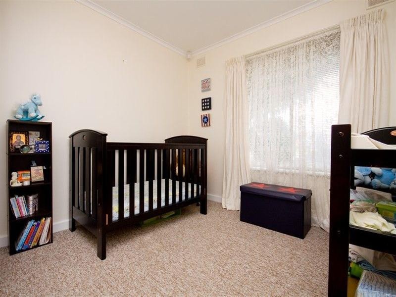 2 Lambros Avenue, Seaton SA 5023