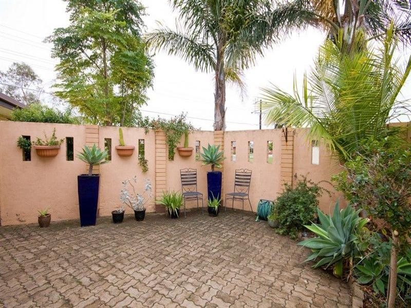 2 Lambros Avenue, Seaton SA 5023