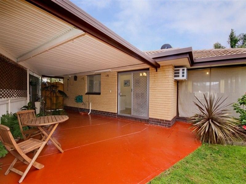 2 Lambros Avenue, Seaton SA 5023