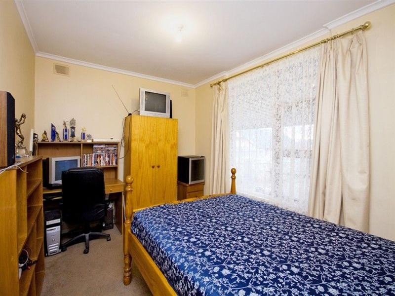 10 Tolley Road, Hope Valley SA 5090