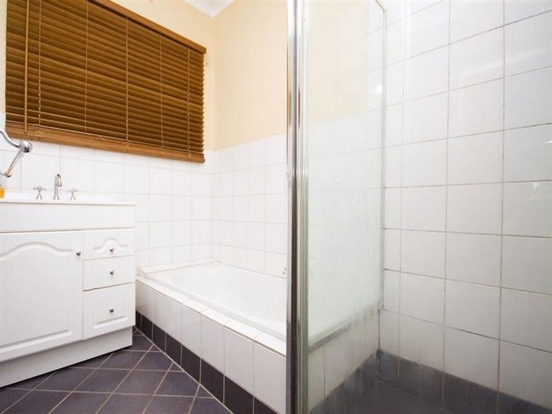 10 Tolley Road, Hope Valley SA 5090