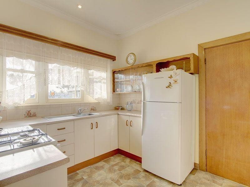 6 Weetunga Street, Fulham SA 5024