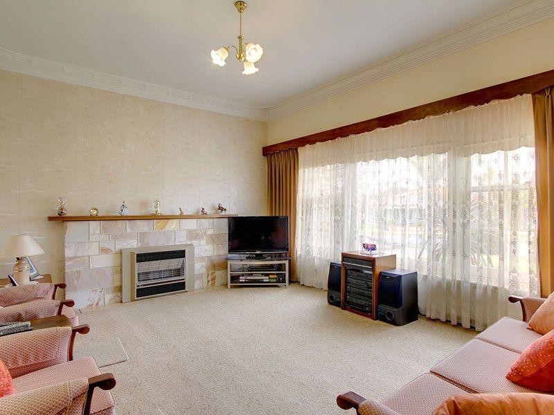 6 Weetunga Street, Fulham SA 5024