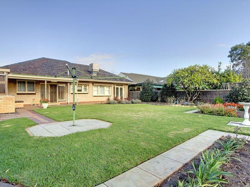 6 Weetunga Street, Fulham SA 5024