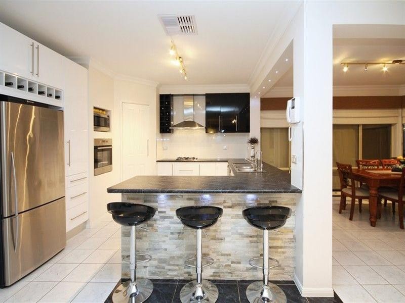 15 Crews Crescent, Plympton SA 5038