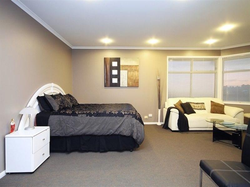 15 Crews Crescent, Plympton SA 5038