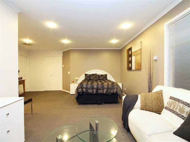 15 Crews Crescent, Plympton SA 5038