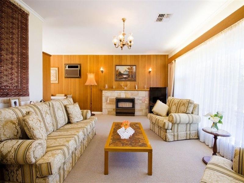 4 Winston Crescent, West Beach SA 5024