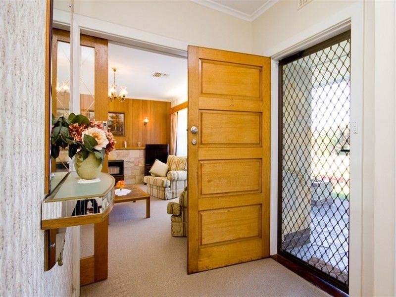 4 Winston Crescent, West Beach SA 5024