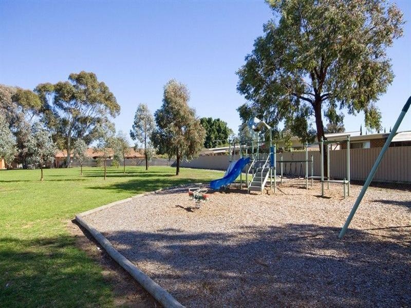 4 Winston Crescent, West Beach SA 5024