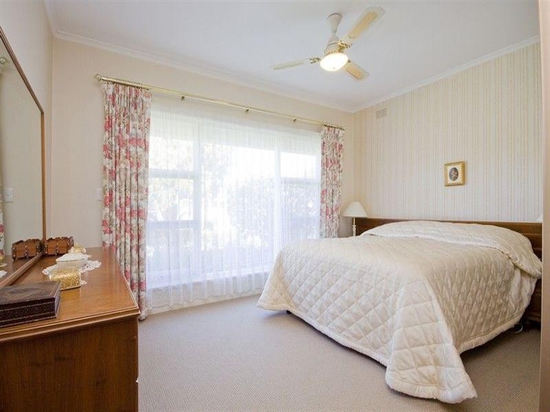 4 Winston Crescent, West Beach SA 5024