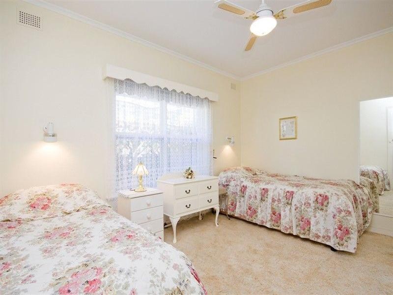 4 Winston Crescent, West Beach SA 5024