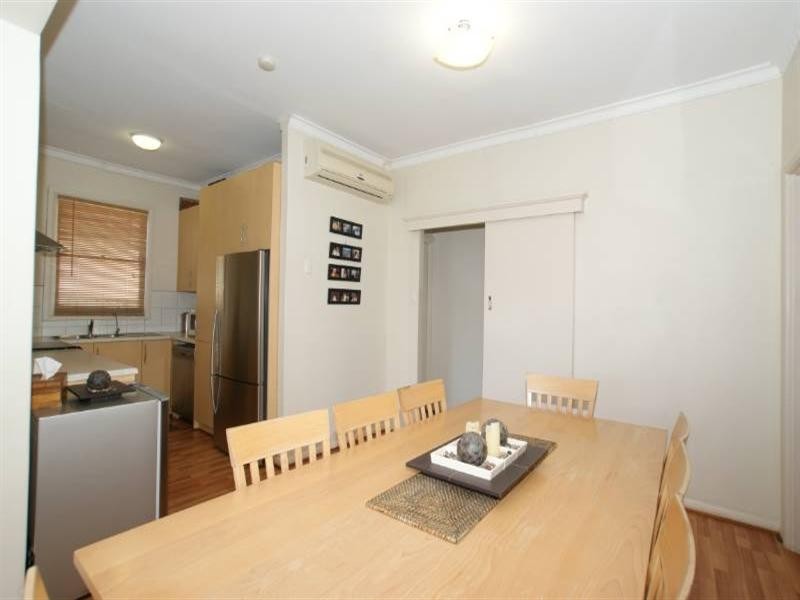 172 Cudmore Terrace, Henley Beach SA 5022