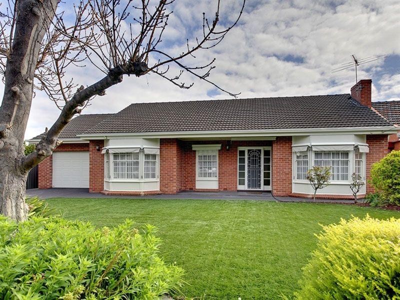 1 Carolyn Avenue, Fulham SA 5024