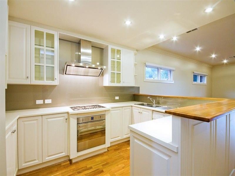 37 St Andrews Way, West Lakes SA 5021