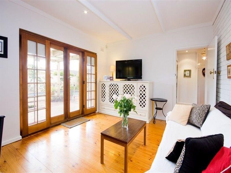 10 White Sands Drive, West Beach SA 5024