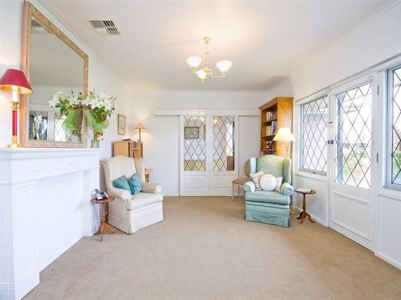 10 White Sands Drive, West Beach SA 5024