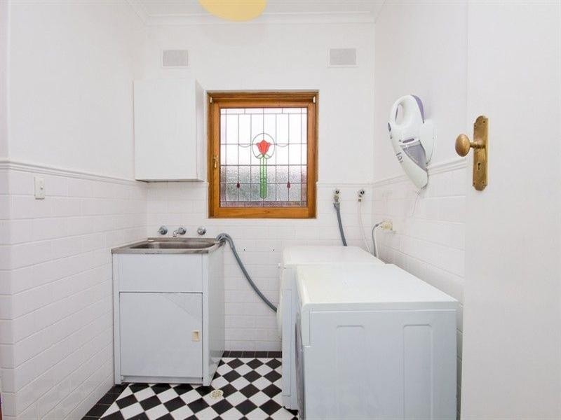 10 White Sands Drive, West Beach SA 5024