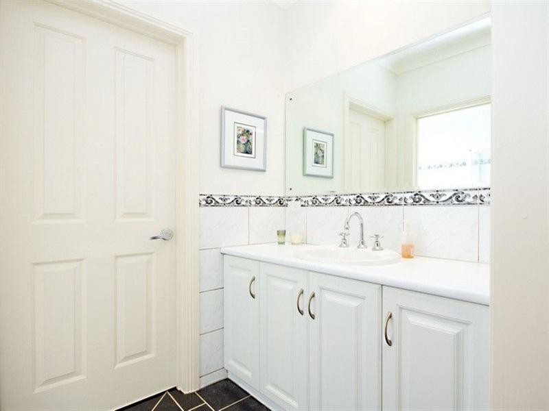 7 Mawson Close, Tennyson SA 5022