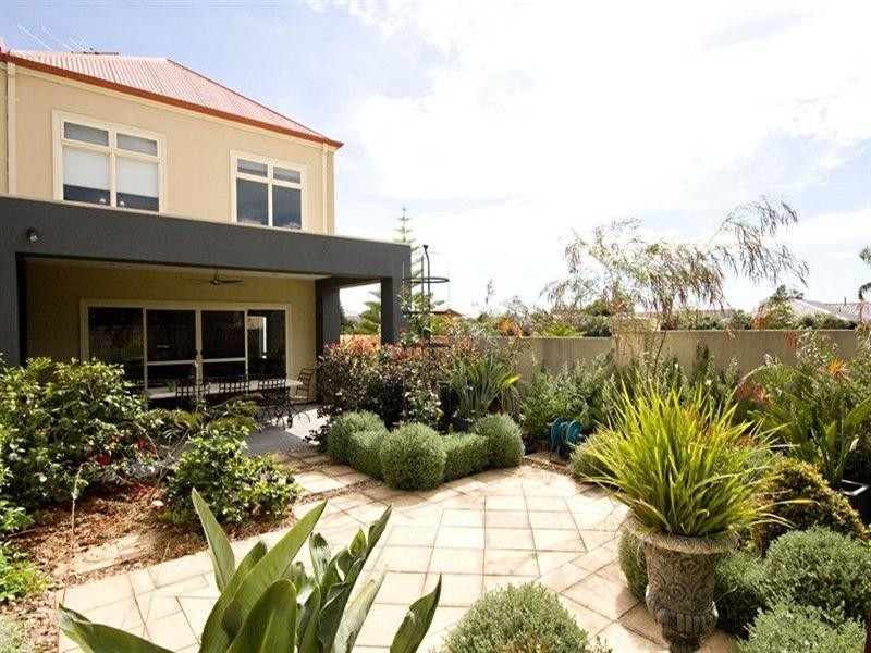 7 Mawson Close, Tennyson SA 5022