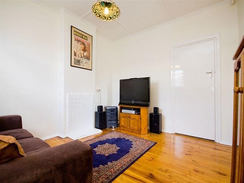 11 Cromwell Road, Kilburn SA 5084