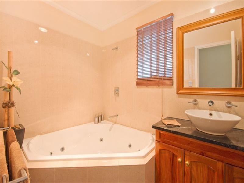 16 Hartog Street, Flinders Park SA 5025