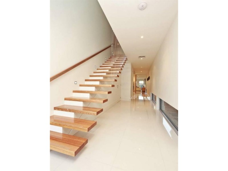 8 Paruna Road, Fulham Gardens SA 5024