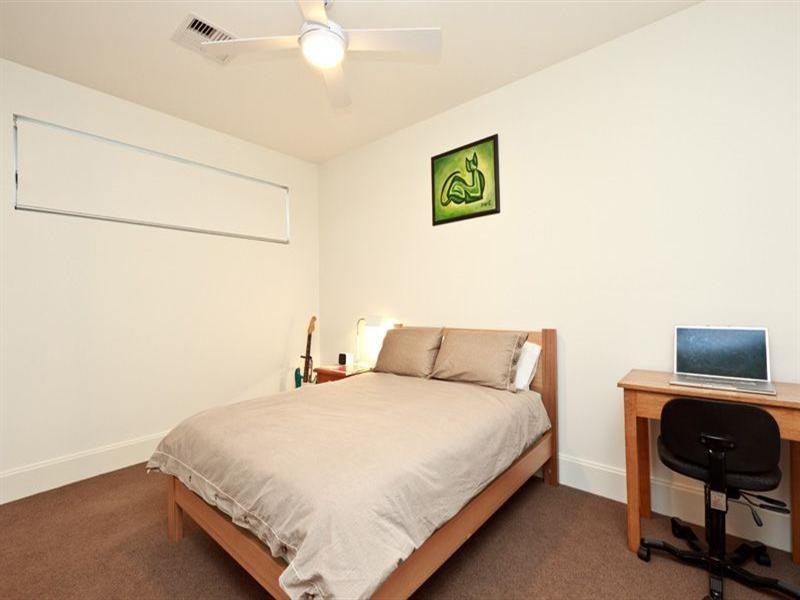 8 Paruna Road, Fulham Gardens SA 5024