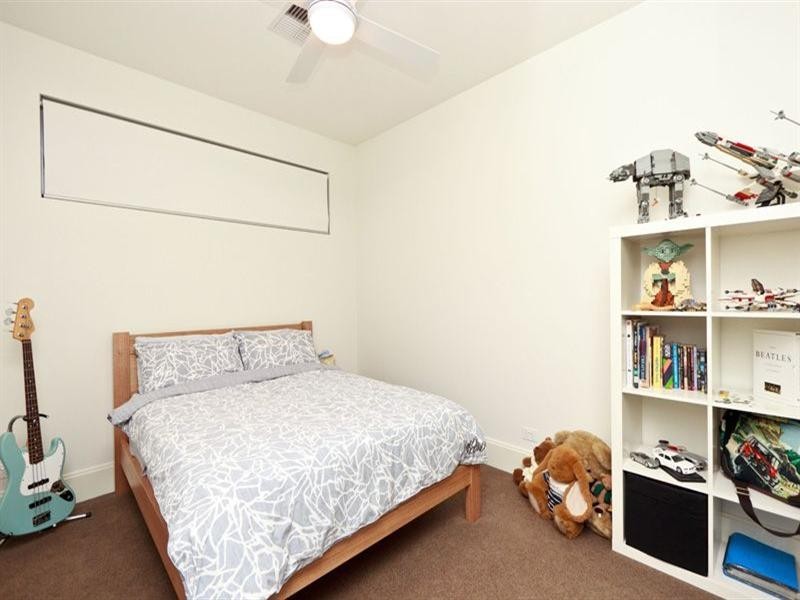 8 Paruna Road, Fulham Gardens SA 5024